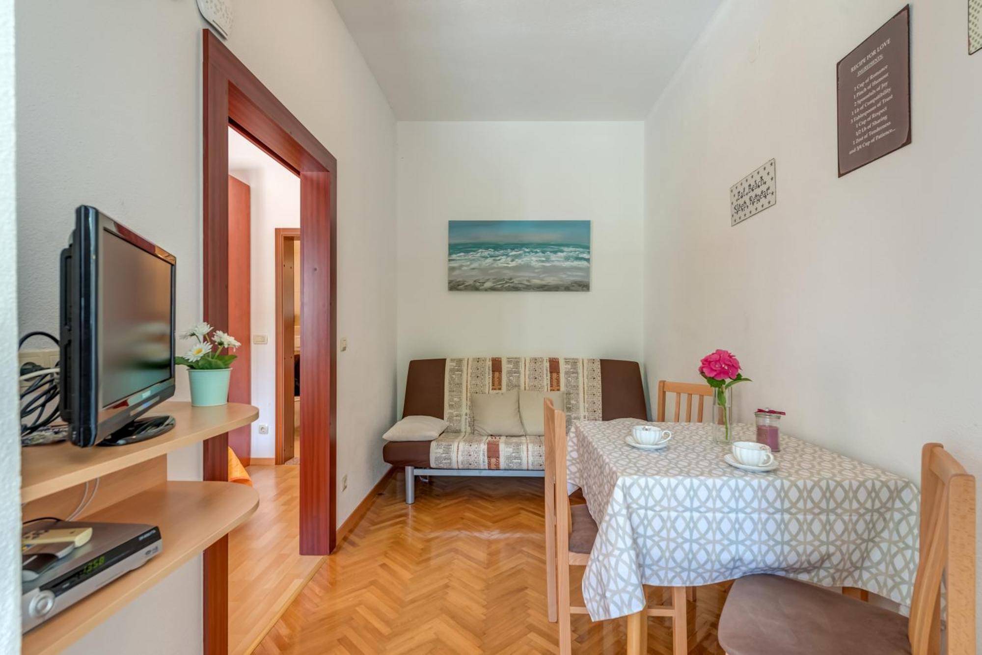 Villa Daniela Traù Esterno foto